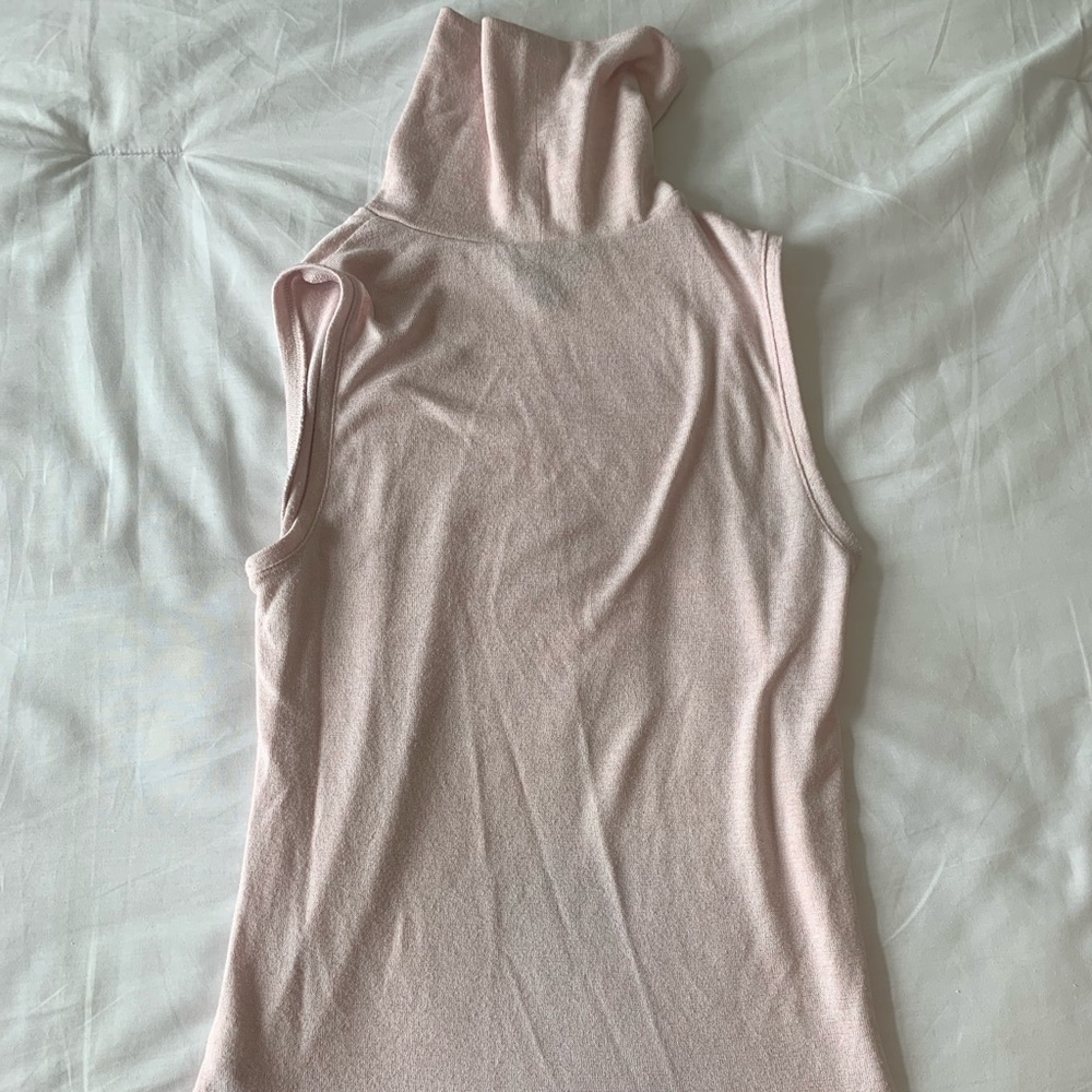 Light pink Banana republic size small turtleneck